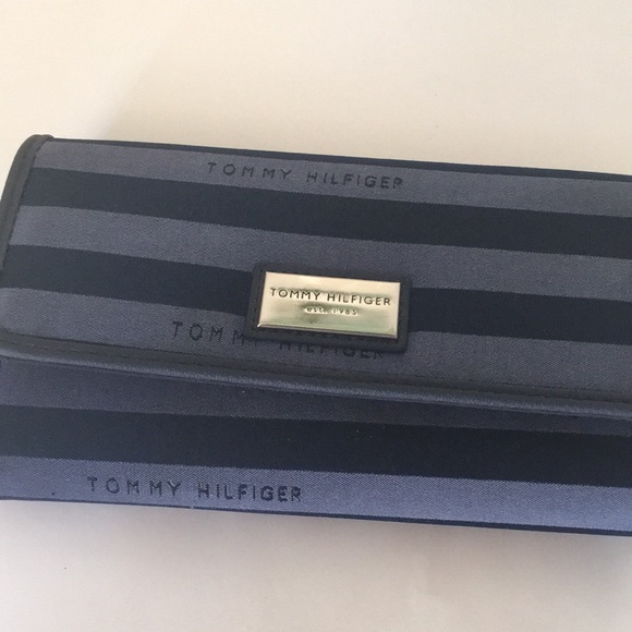 Purse - Picture 3 of 5